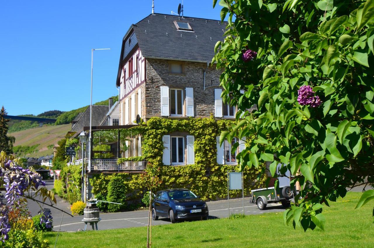 Готель Weingut Erbes-Henn Юрциґ Екстер'єр фото
